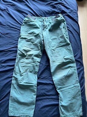Patagonia Men's Teal Green Casual Pants